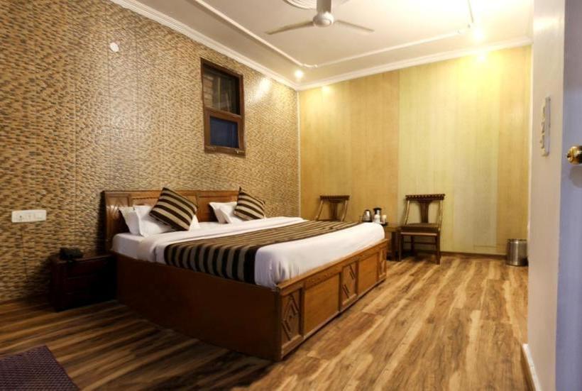 Hotel Divyansh 3