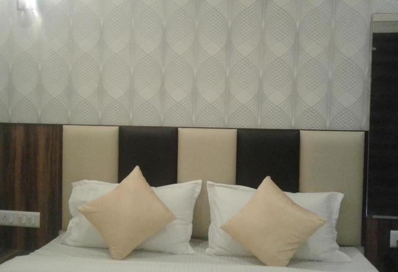 Hotel Satellite Inn 5