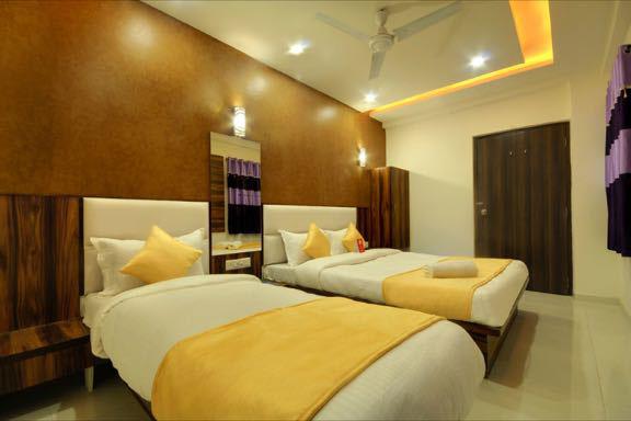 Hotel Satellite Inn 8