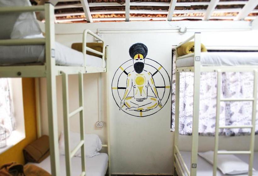 Happy Panda Hostel 13