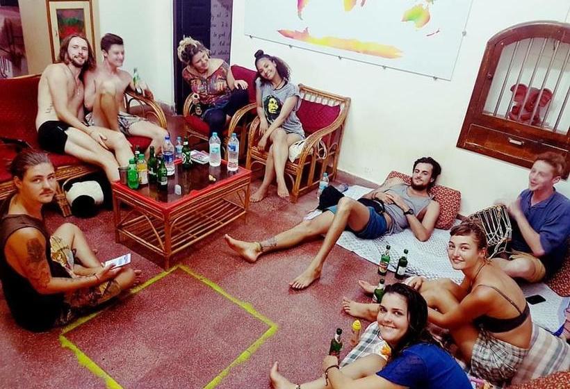 Happy Panda Hostel 5