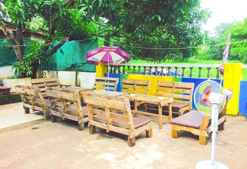 Happy Panda Hostel 6