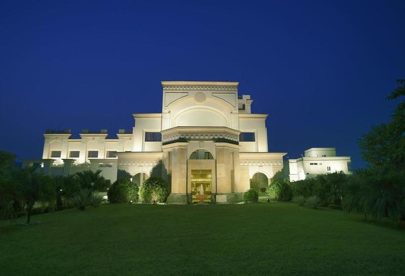 The Competent Palace Hotel & Resort