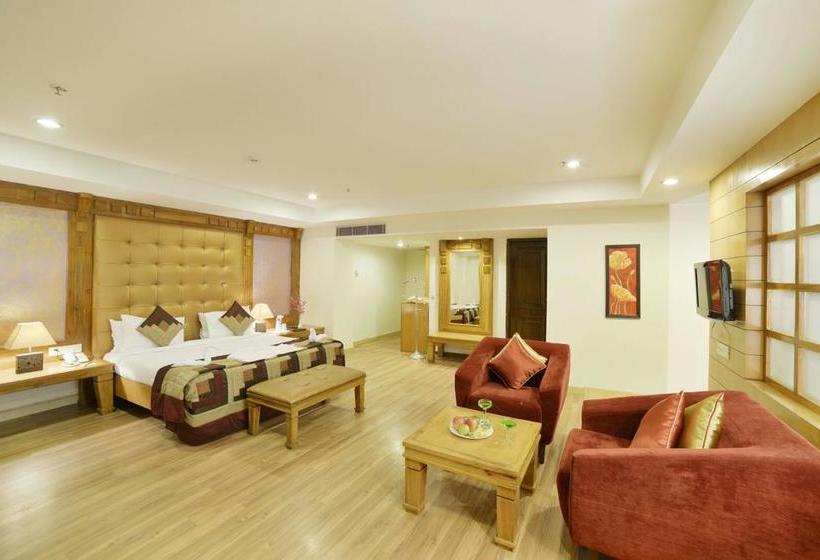 The Competent Palace Hotel & Resort 5