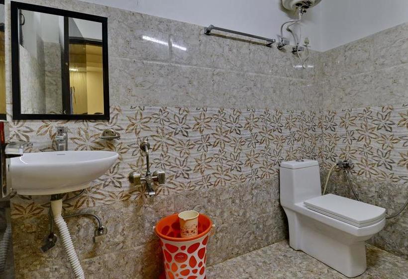 Hotel Noida International 20