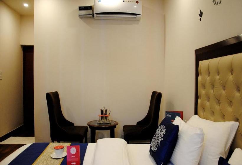Hotel Oyo Rooms Jain Temple Road 17