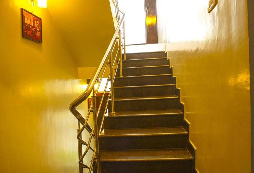 Hotel Oyo Rooms Ooty Main Market 20