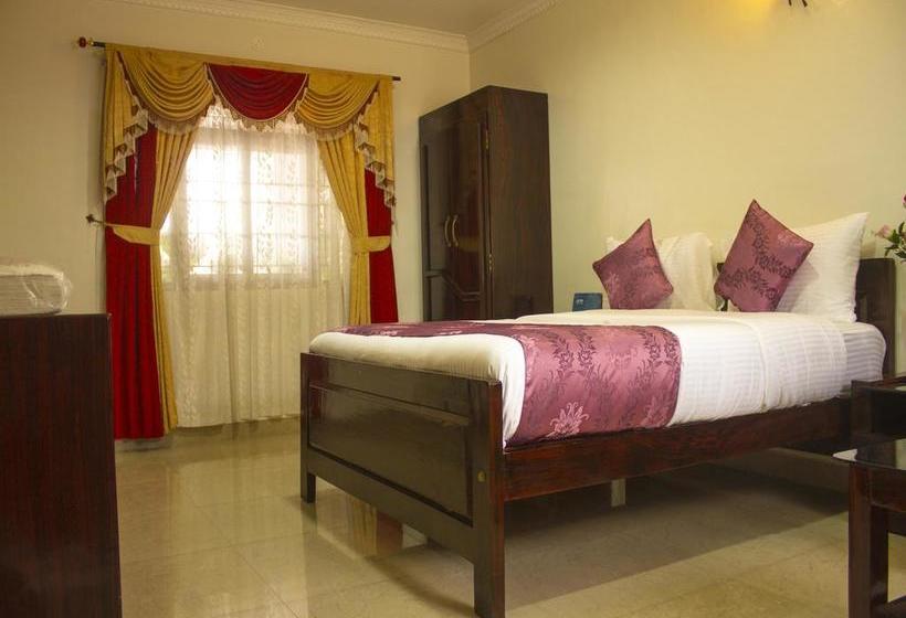 Hotel Oyo Rooms Ooty Main Market 8