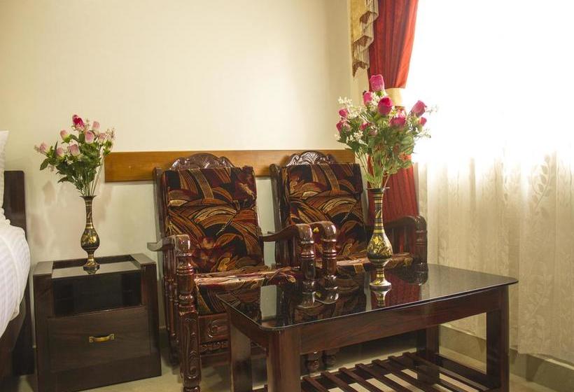 Hotel Oyo Rooms Ooty Main Market 9