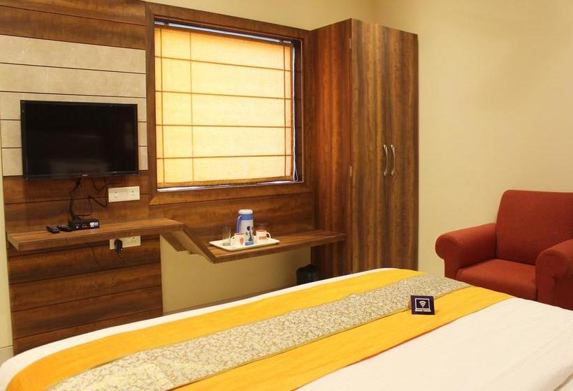 Hotel Oyo Premium Nh2 11