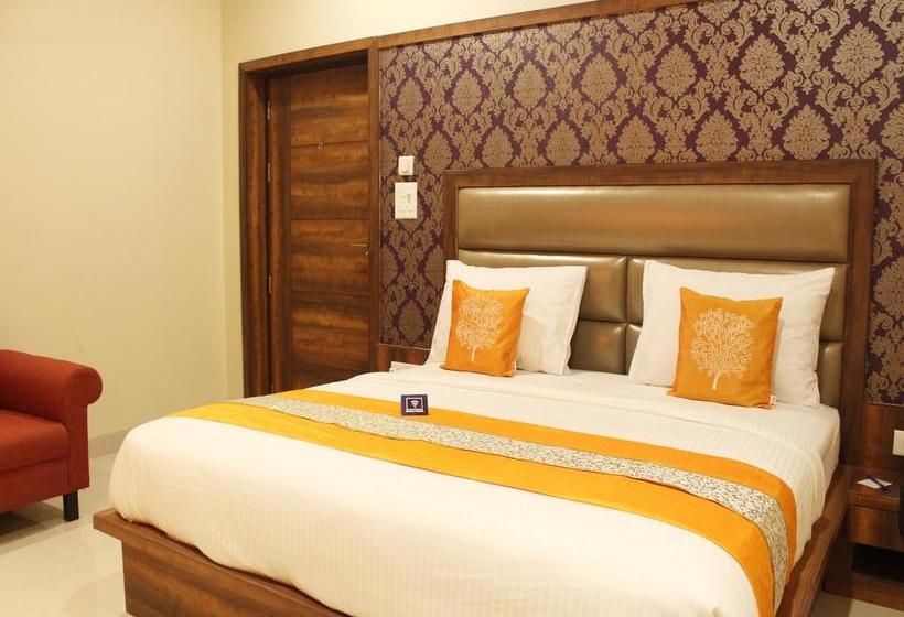 Hotel Oyo Premium Nh2 12