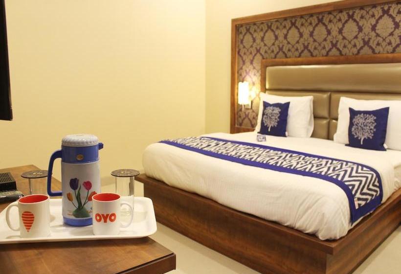 Hotel Oyo Premium Nh2 13