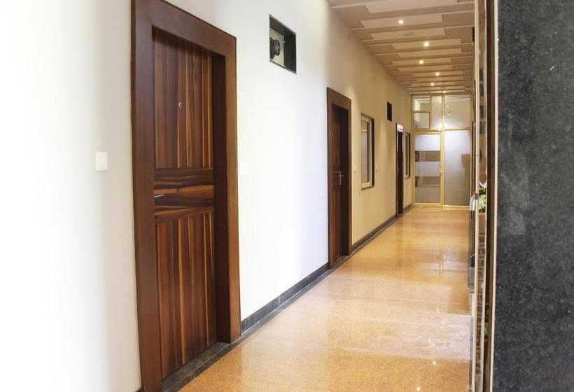 Hotel Oyo Premium Nh2 4