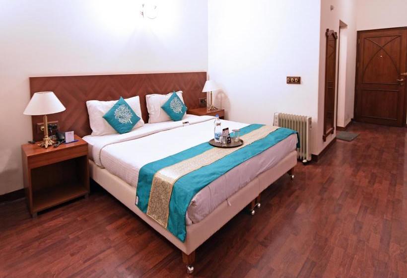 Hotel Oyo Premium The Heritage Palace 5