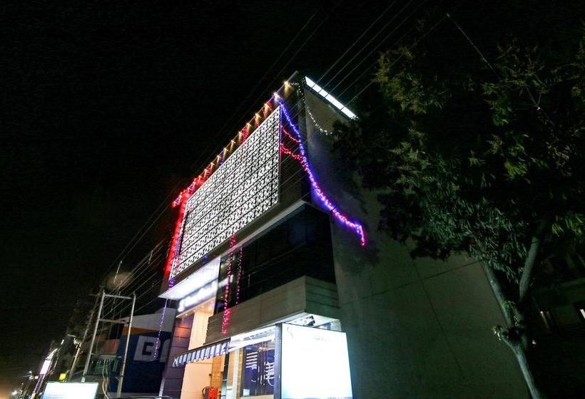 Hotel Oyo Premium Roorkee Roorkee