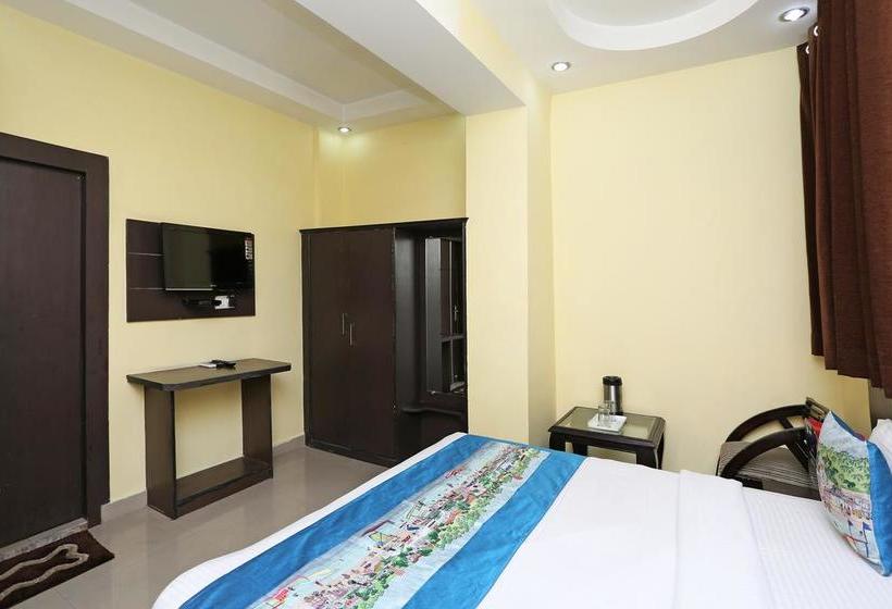 Hotel Oyo Rooms Rishikul 10