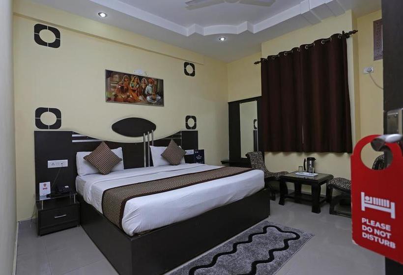 Hotel Oyo Rooms Rishikul 13
