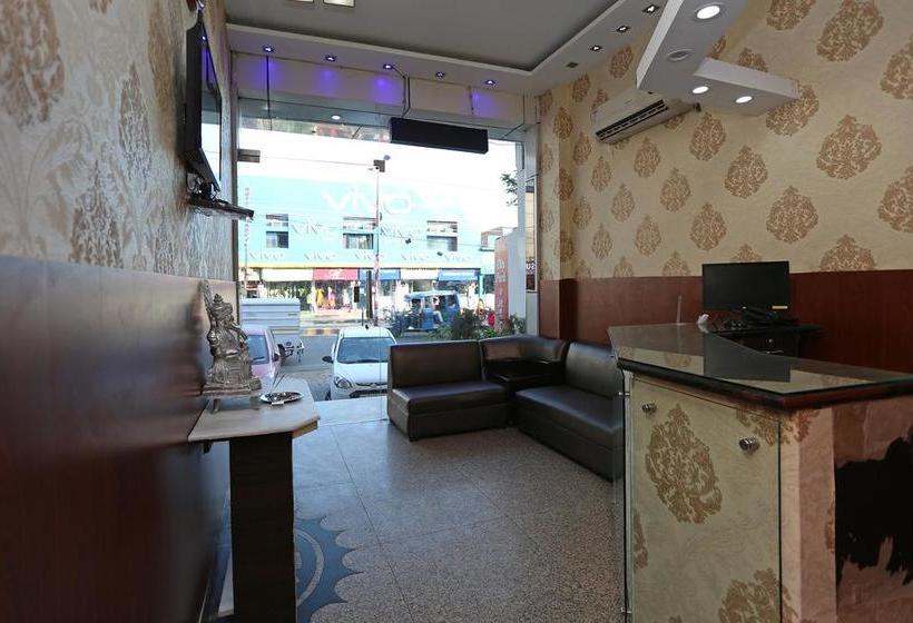 Hotel Oyo Rooms Rishikul 4