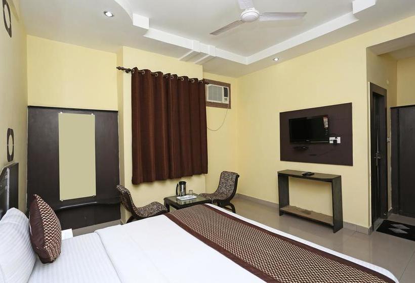 Hotel Oyo Rooms Rishikul 9