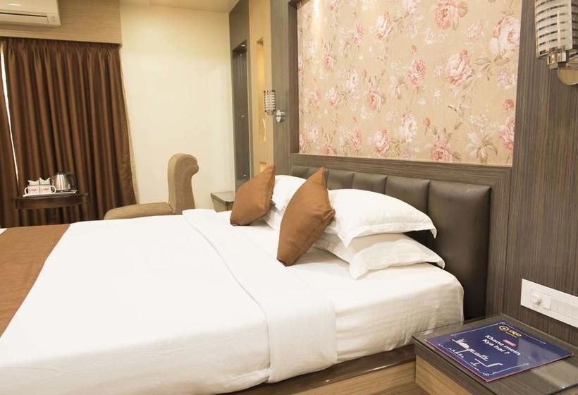 Hotel Oyo Premium Opposite Passport Seva Kendra Guwahati 13