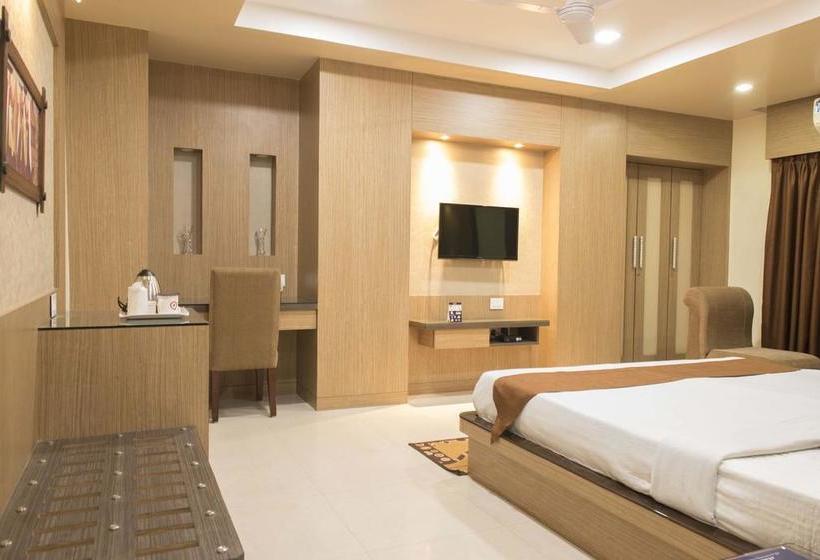 Hotel Oyo Premium Opposite Passport Seva Kendra Guwahati 14