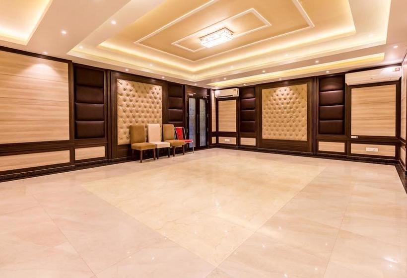 Hotel Oyo Premium Opposite Passport Seva Kendra Guwahati 18