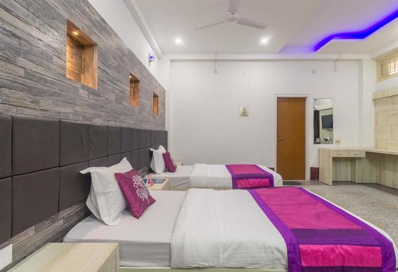 Hotel Oyo Rooms Wireless Beltola 17