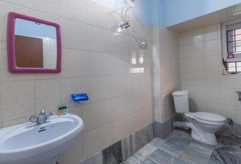 Hotel Oyo Rooms Wireless Beltola 7