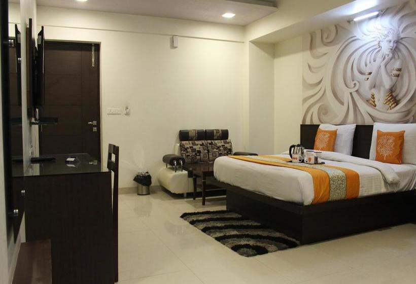 Hotel Oyo Premium Bhagwan Talkies Crossing 6