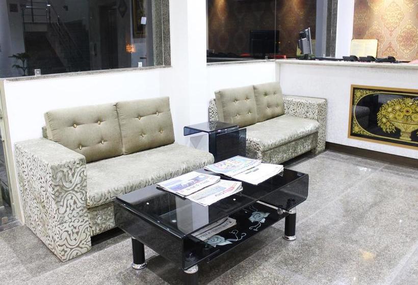 Hotel Oyo Premium Taj Nagari 15