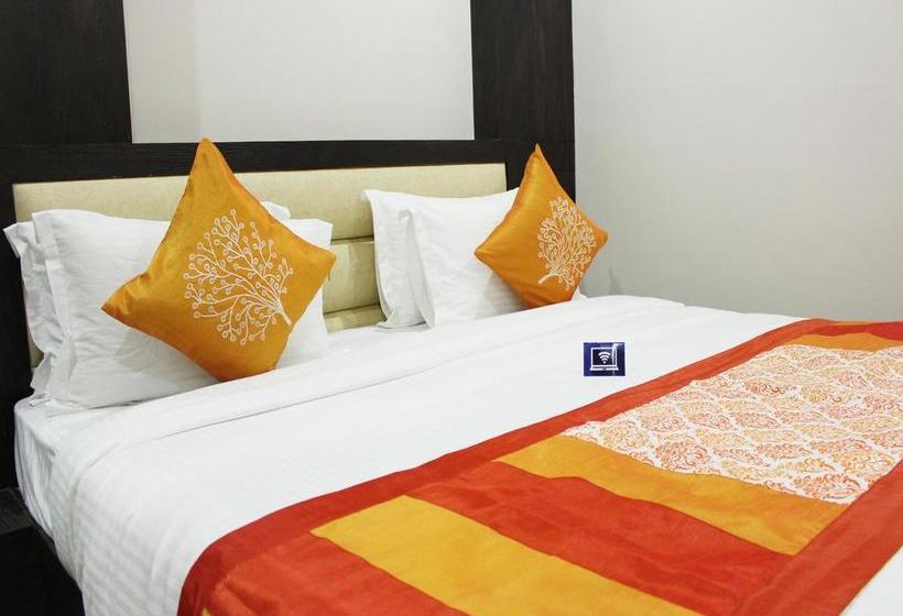 Hotel Oyo Premium Taj Nagari 2