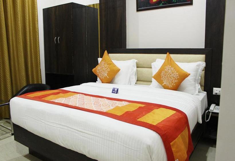 Hotel Oyo Premium Taj Nagari 3