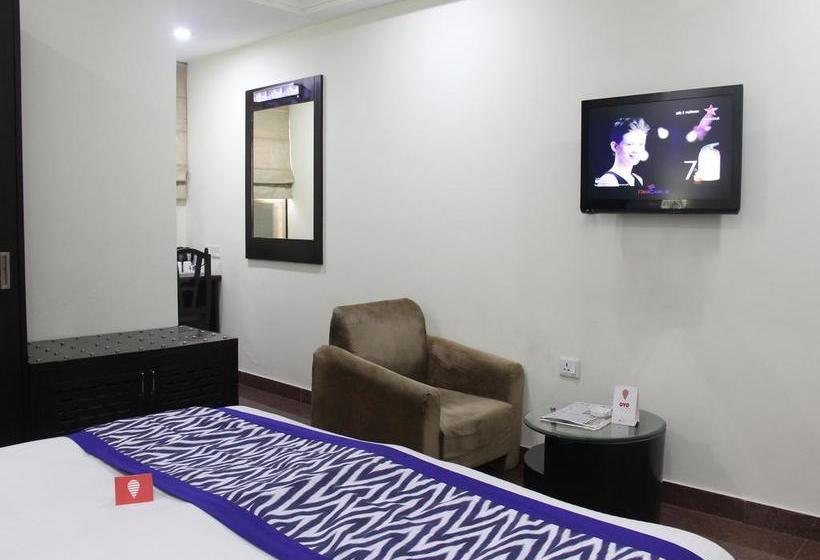 Hotel Oyo Premium Sanjay Place 12