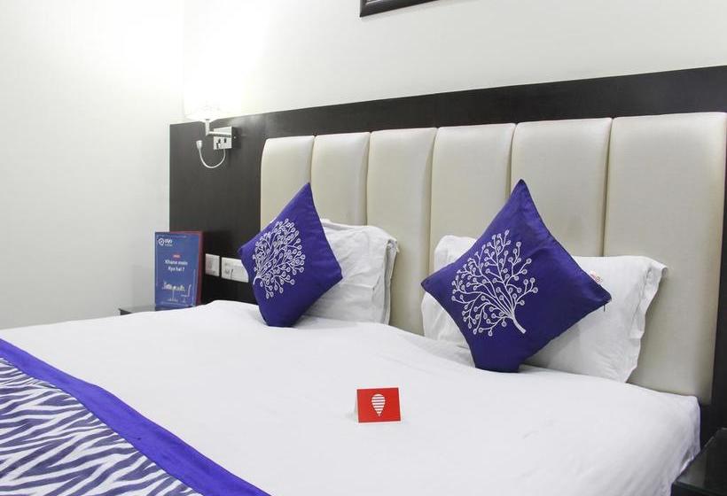 Hotel Oyo Premium Sanjay Place 14