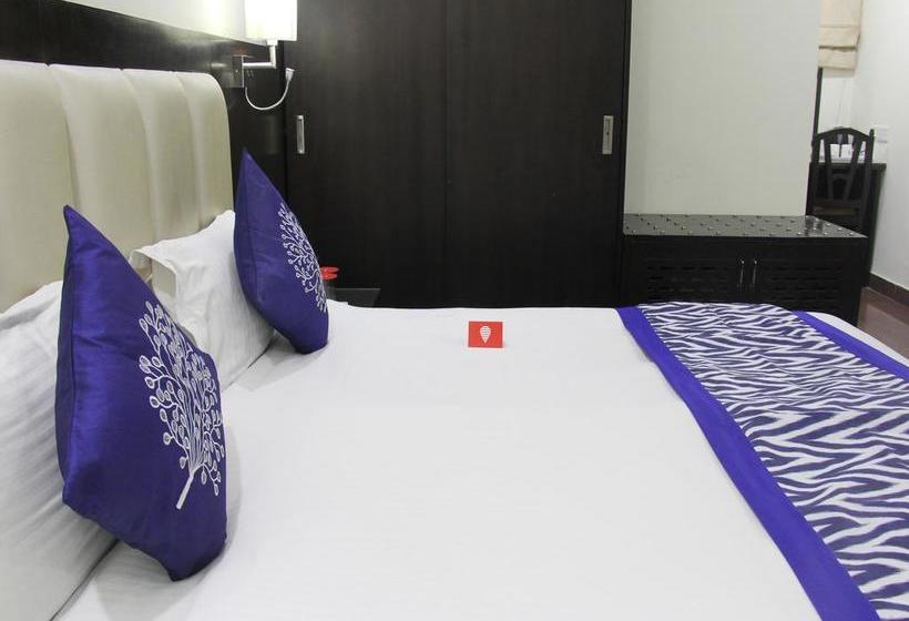 Hotel Oyo Premium Sanjay Place 15