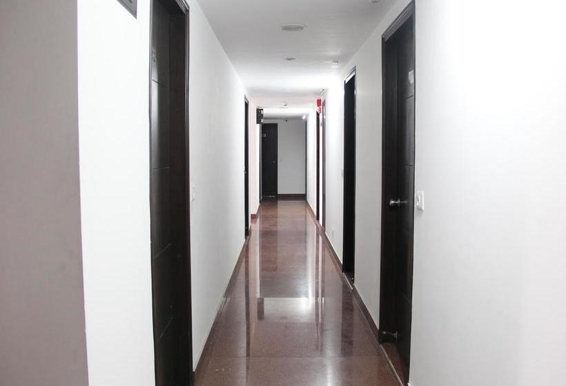 Hotel Oyo Premium Sanjay Place 20