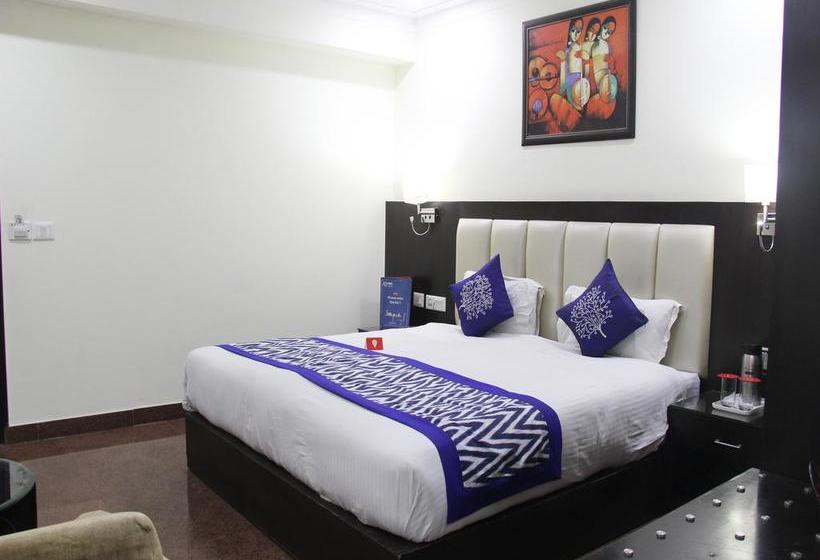Hotel Oyo Premium Sanjay Place 7
