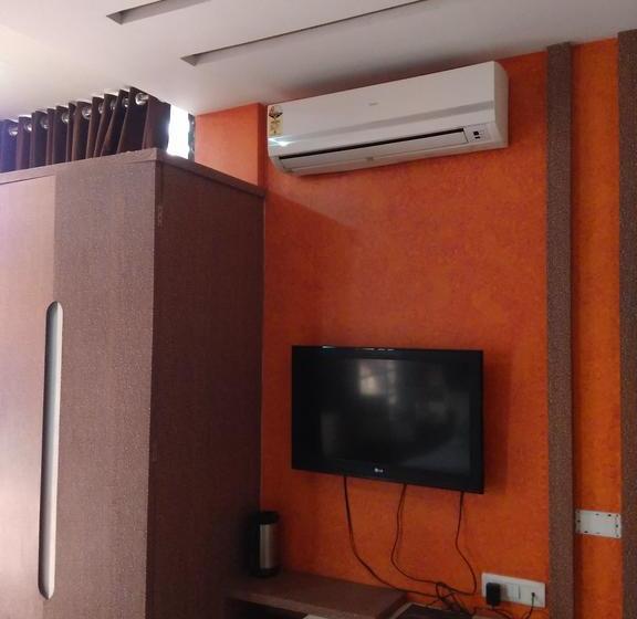 Starihotels Kalani Nagar Indore 7