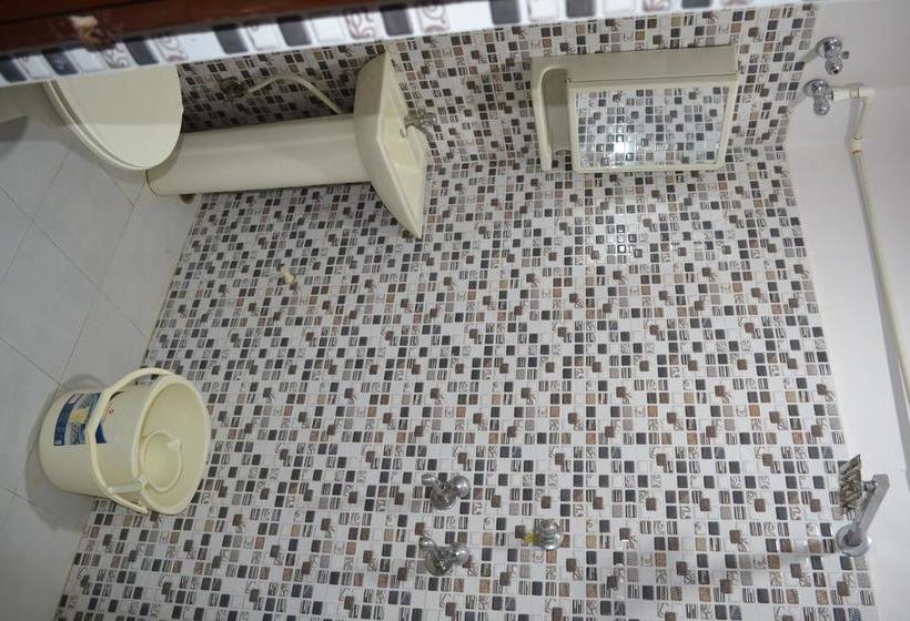 Bonfire Hostels Rishikesh 11