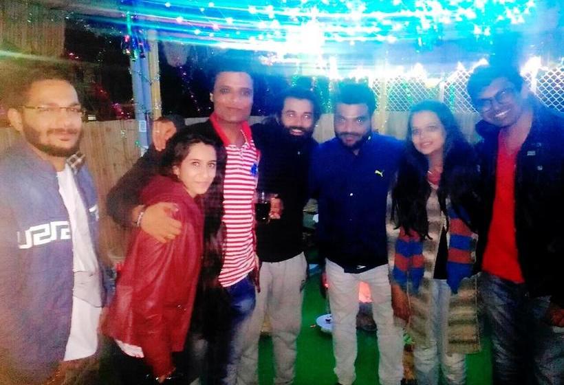 Bonfire Hostels Rishikesh 9