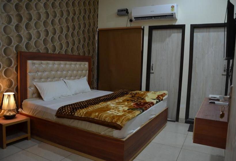 Heaven Blu Hotel & Resort 13