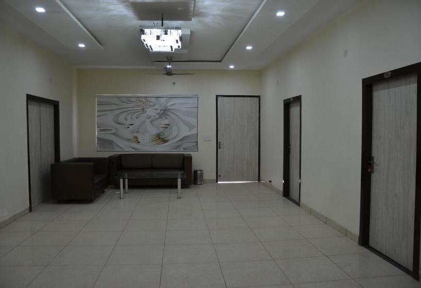 Heaven Blu Hotel & Resort 14