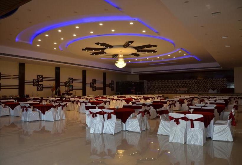 Heaven Blu Hotel & Resort 17