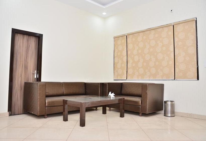 Heaven Blu Hotel & Resort 20