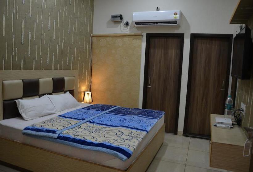 Heaven Blu Hotel & Resort 7