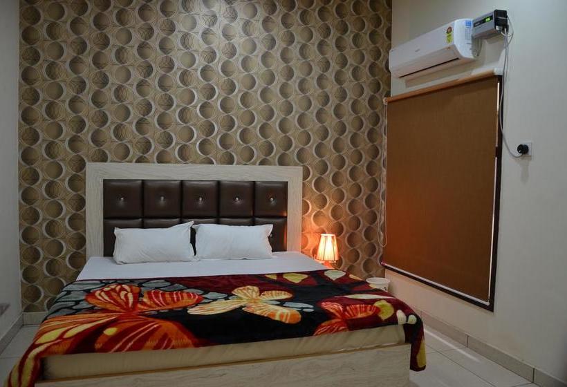 Heaven Blu Hotel & Resort 8