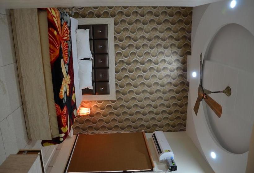 Heaven Blu Hotel & Resort 9