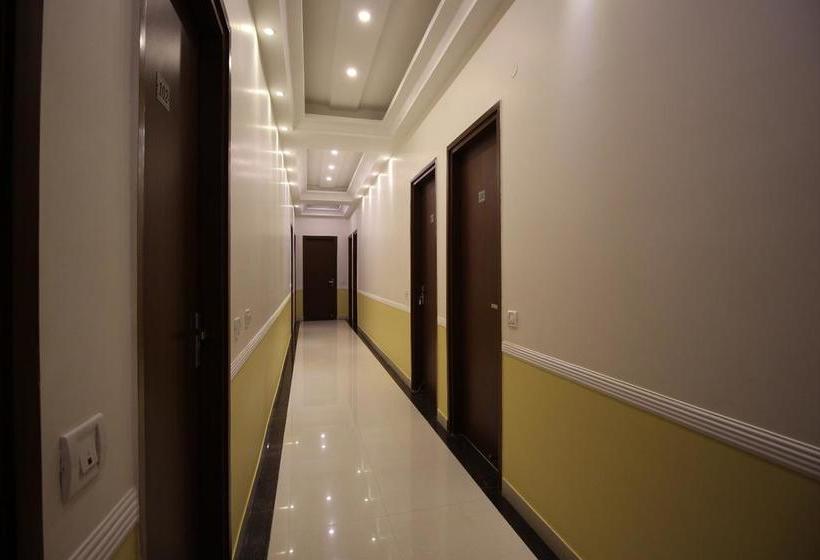 Hotel Zinc By Hummingbird 18