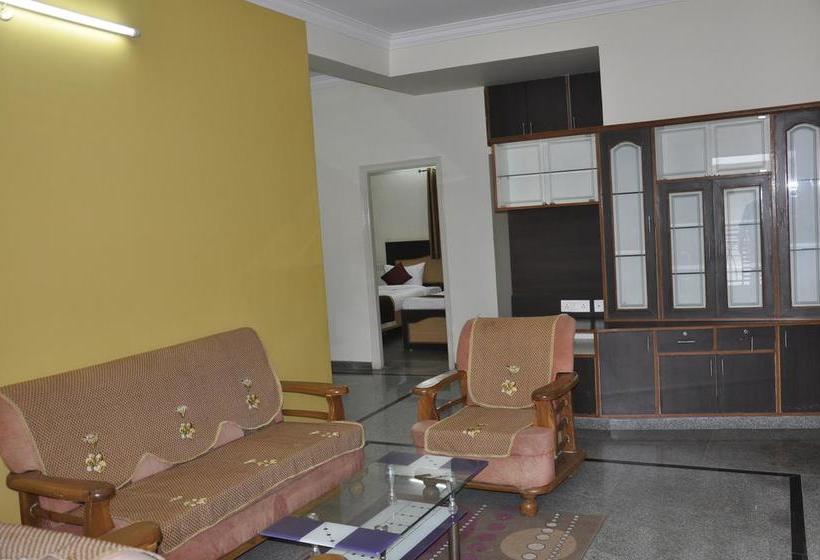 Hotel Clara Prime Inn 12