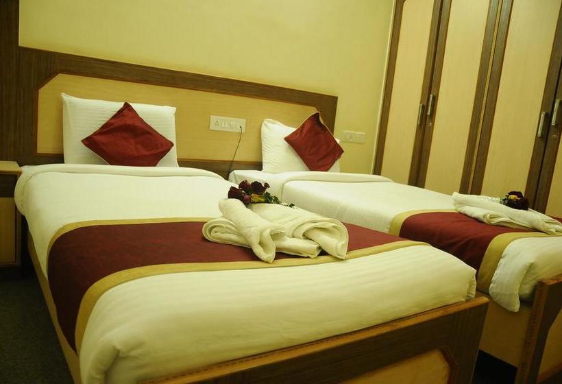 Hotel Clara Prime Inn 3